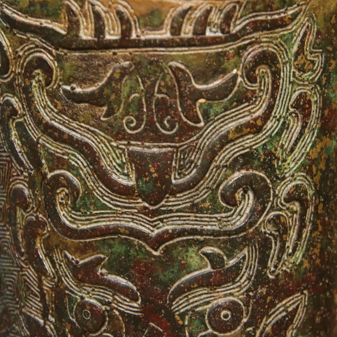 A bronze tripod cup - 5