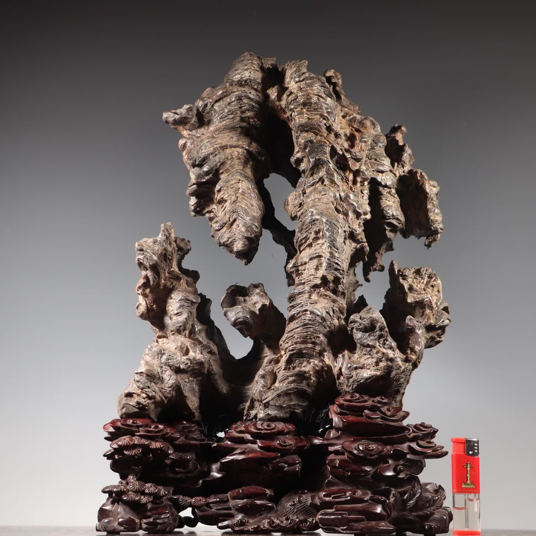 A Qing Dynasty Lingbi Shishanzi ornament (1 of 7)