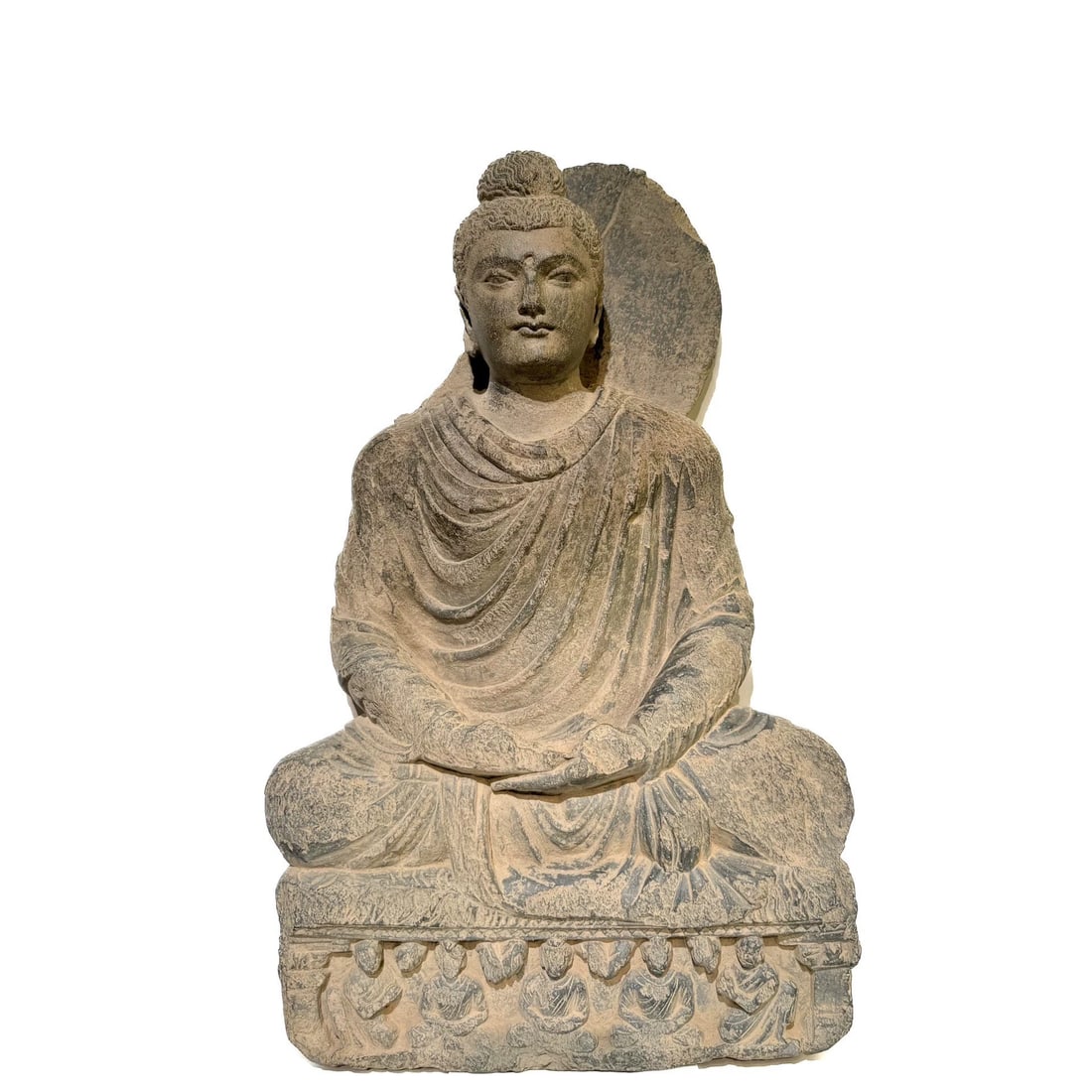 A Gandhara stone carving of Shakyamuni in the 2nd-5th centuries AD: Gandhara stone carving Shakyamuni SIZE: W:29cm H:48cm (The Dimensions Of All Batches Are Manually Measured.If You Need More Detailed Information, Please Contact Our Customer Service Before Bidding.)