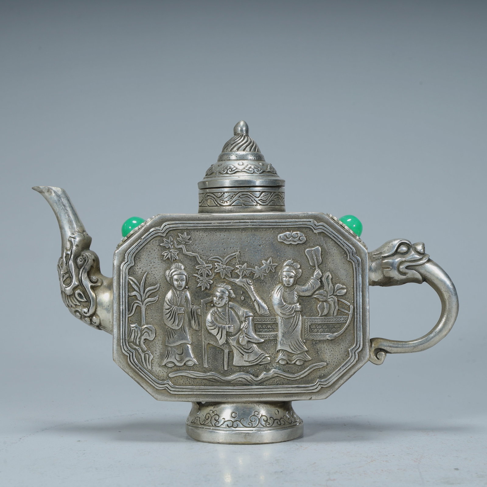 A late Qing Dynasty gemstone-encrusted character story pattern flat square pot: Late Qing Dynasty gem-encrusted character story pattern flat square pot SIZE: H:14.5cm L:20cm W:4.5cm W:715g (The Dimensions Of All Batches Are Manually Measured.If You Need More Detailed Information,