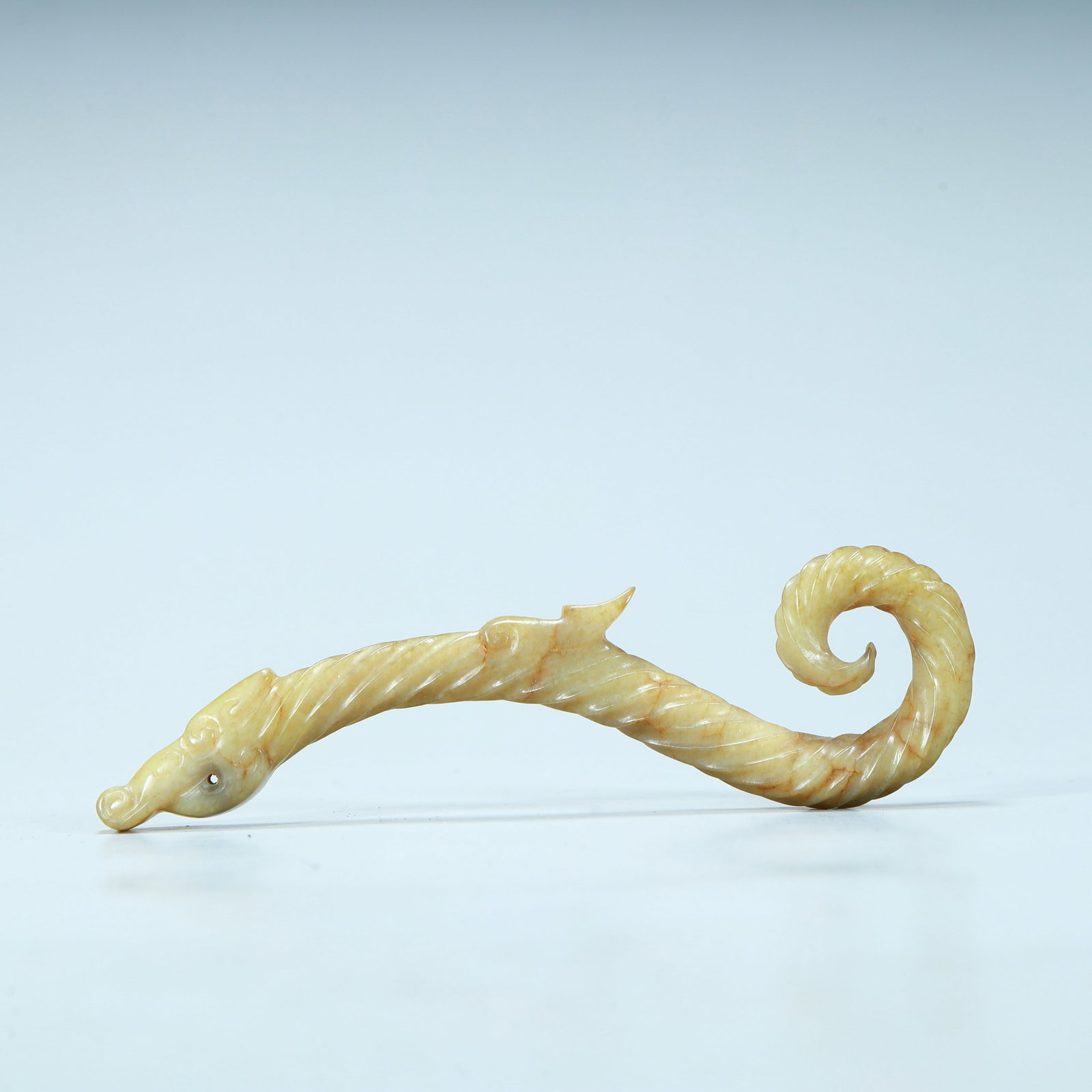 A jade dragon-shaped pendant with a high ancient jade twisted silk pattern: Ancient jade twisted silk pattern jade dragon-shaped pendant SIZE: H:11.2cm L:3.5cm W:0.8cm W:28g (The Dimensions Of All Batches Are Manually Measured.If You Need More Detailed Information, Please Con