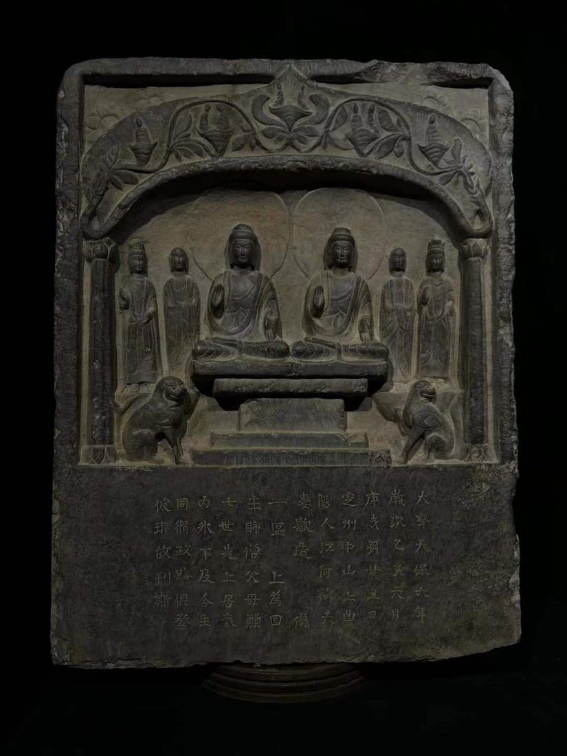 A stele of the Northern Qi Dynasty Tianbao sixth year bluestone painted double Buddha and sitting on: The sixth year of Tianbao in the Northern Qi Dynasty was painted with two Buddhas and sat on a statue stele SIZE: H:78cm W:60cm T:19cm (The Dimensions Of All Batches Are Manually Measured.If You Need 