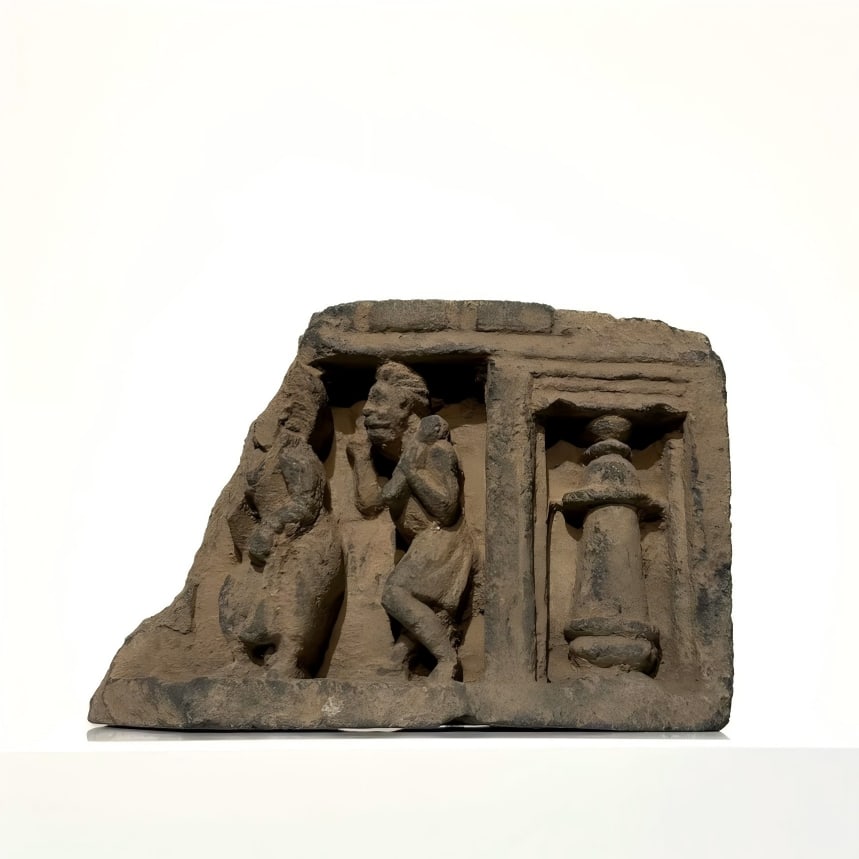 A Gandhara stone carving Buddha story ornament in sheet shale from the 2nd to 5th centuries AD: Gandhara stone carving Buddha story ornament SIZE: W:16cm H:10cm (The Dimensions Of All Batches Are Manually Measured.If You Need More Detailed Information, Please Contact Our Customer Service Before 