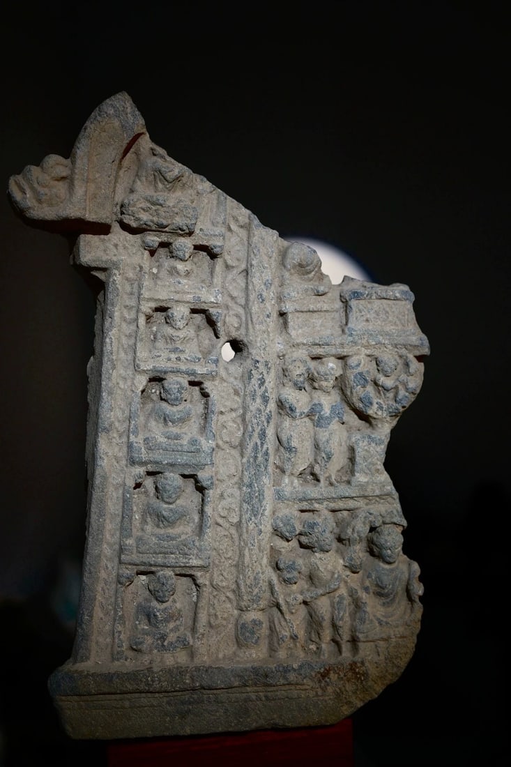 A Gandhara demon subdued in grayschist from the 2nd to the 5th centuries AD: Gandhara subdued demons and attained enlightenment SIZE: H:37cm W:21cm (The Dimensions Of All Batches Are Manually Measured.If You Need More Detailed Information, Please Contact Our Customer Service B