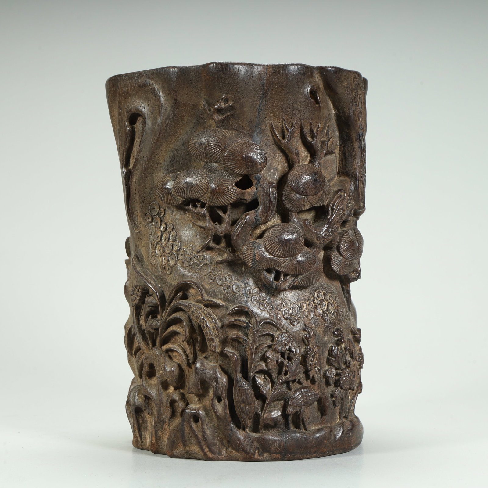 A Qing Dynasty wood carved pine crane longevity pen holder: Qing Dynasty wood carving pine crane longevity pen holder SIZE: H:17cm L:12.5cm W:11cm W:1003g (The Dimensions Of All Batches Are Manually Measured.If You Need More Detailed Information, Please Contac