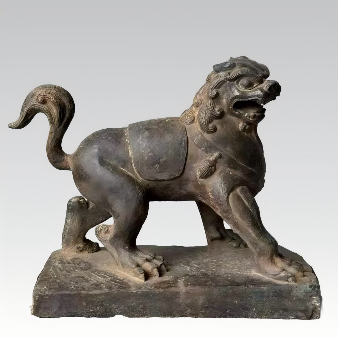 A Tang Dynasty bluestone beast: Tang Dynasty bluestone beast SIZE: L:20.5cm W:12.5cm H:22cm (The Dimensions Of All Batches Are Manually Measured.If You Need More Detailed Information, Please Contact Our Customer Service Before Biddi