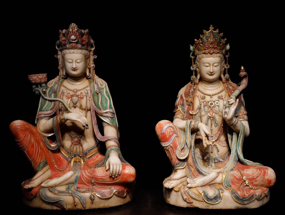 A pair of Tang Dynasty white jade painted Manjushri Puxian Bodhisattva: Tang Dynasty white jade painted Manjushri Bodhisattva Manjushri Bodhisattva SIZE: H:106cm W:76cm T:55cm (The Dimensions Of All Batches Are Manually Measured.If You Need More Detailed Information, Plea