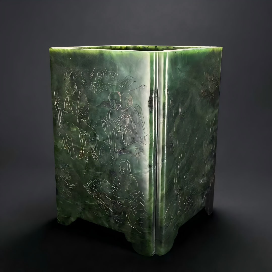 A Qing Qianlong Hetian jade seed material jasper sixteen Arhat hymn pen holder: Qing Qianlong Hetian jade seed material jasper sixteen Arhat hymn pen holder is carved from large material Hetian seed material jasper, the jade color is deep and thick, and the jade is oily and delic
