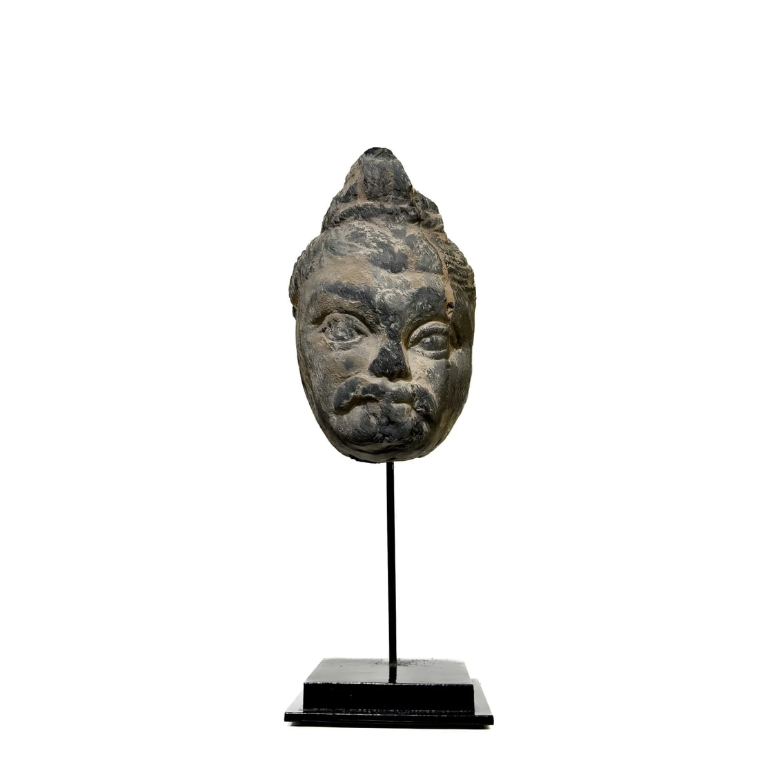 A Gandhara Bodhisattva head from the 3rd century AD: Gandhara Bodhisattva head SIZE: W:7cm H:11cm (The Dimensions Of All Batches Are Manually Measured.If You Need More Detailed Information, Please Contact Our Customer Service Before Bidding.)