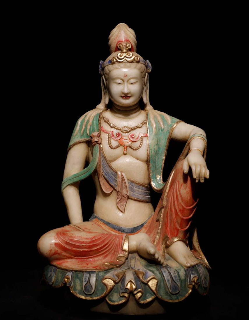 A piece of Tang Dynasty white jade painted Guanyin: Tang Dynasty white jade painted Guanyin SIZE: H:68cm W:45cm T:38cm (The Dimensions Of All Batches Are Manually Measured.If You Need More Detailed Information, Please Contact Our Customer Service Befor