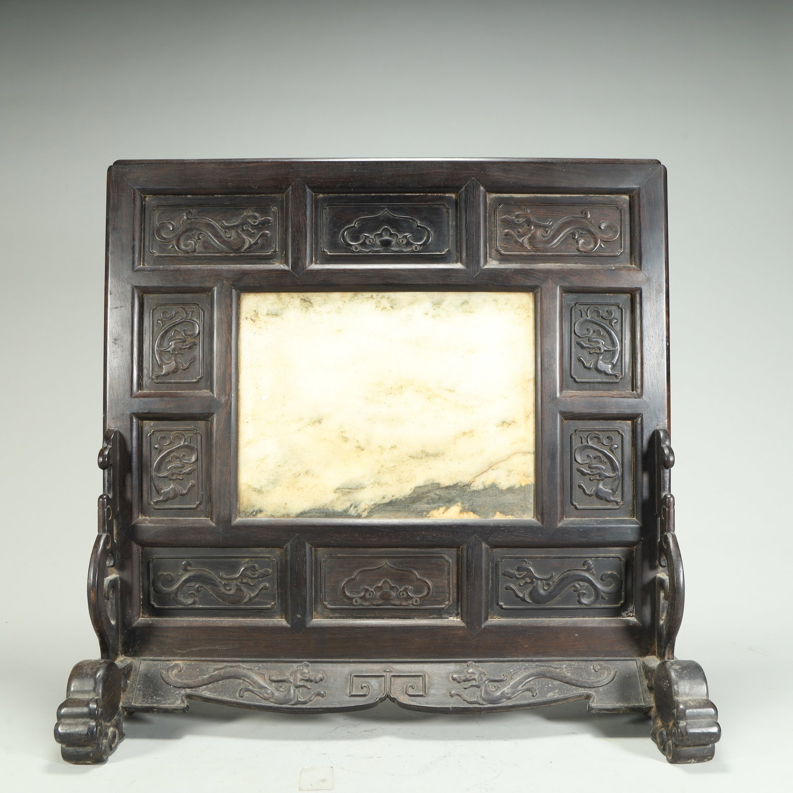 A Qing Dynasty rosewood inlaid marble landscape pattern seat screen: Qing Dynasty rosewood inlaid marble landscape pattern seat screen SIZE: H:41cm L:41cm W:18cm W:3.1kg (The Dimensions Of All Batches Are Manually Measured.If You Need More Detailed Information, Please 