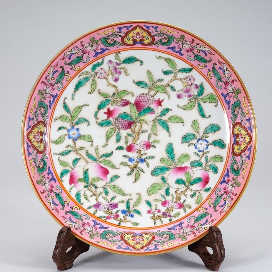 A Qing Dynasty pastel pomegranate flower plate: Qing Dynasty pastel pomegranate flower plate SIZE: H: 4cm D: 21cm Bottom diameter 12cm (The Dimensions Of All Batches Are Manually Measured.If You Need More Detailed Information, Please Contact Our Cu