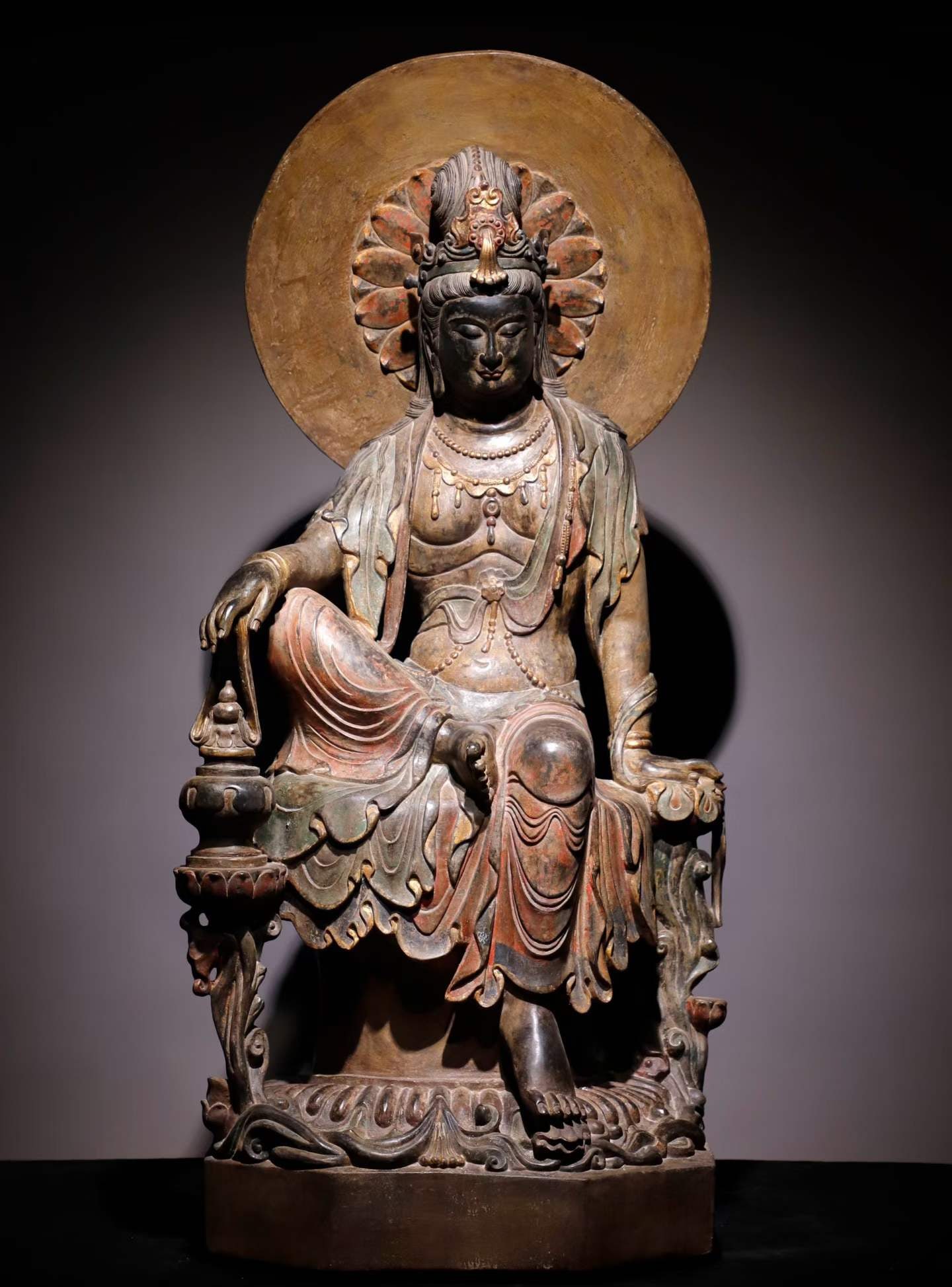 A Tang Dynasty bluestone painted Guanyin: Tang Dynasty bluestone painted Guanyin SIZE: H:156cm W:76cm T:58cm (The Dimensions Of All Batches Are Manually Measured.If You Need More Detailed Information, Please Contact Our Customer Service Befor