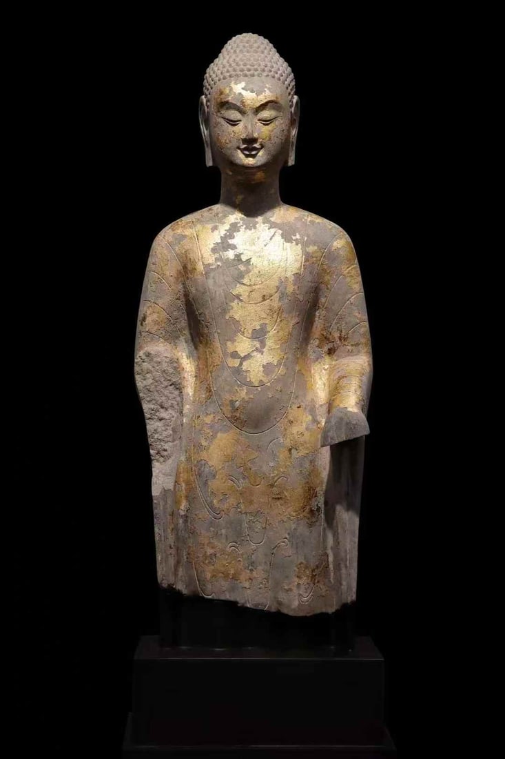 A Northern Qi gilded bust Buddha statue: Northern Qi gilded bust Buddha statue SIZE: H: 79cm Total H: 95cm (The Dimensions Of All Batches Are Manually Measured.If You Need More Detailed Information, Please Contact Our Customer Service Before