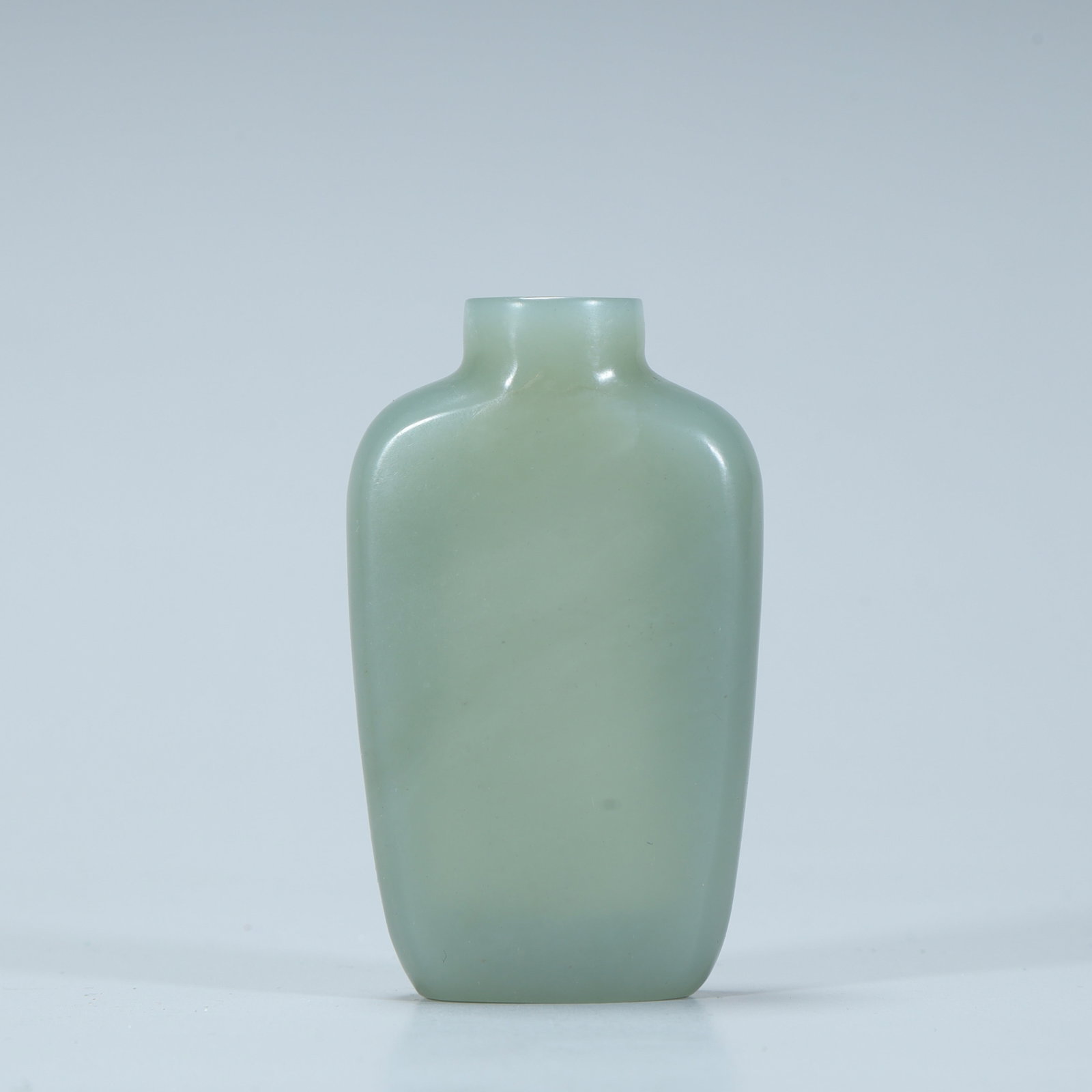 A Qing Dynasty Hetian green jade plain snuff bottle (1 of 8)