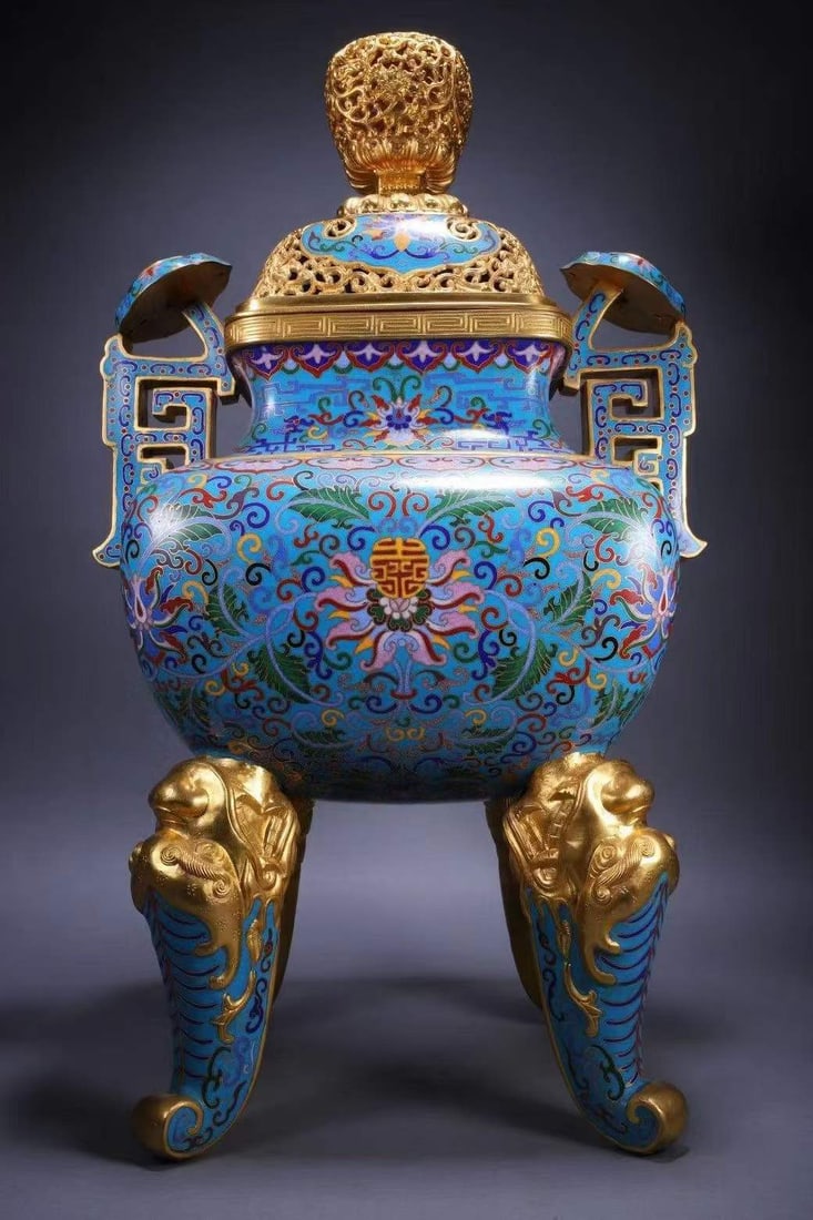 A Qing Dynasty cloisonné lotus pattern incense burner (1 of 9)