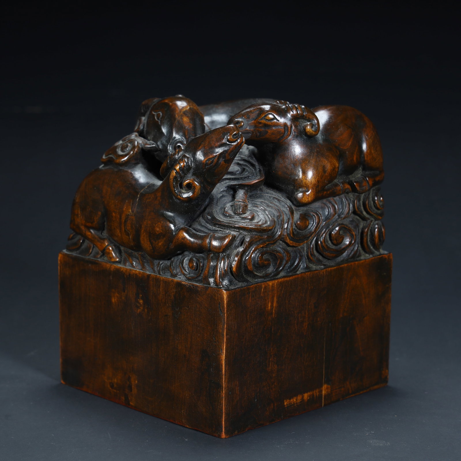 A Qing Dynasty wood carving Sanyang Kaitai seal: Qing Dynasty wood carving Sanyang Kaitai seal SIZE: H:11.5cm L:9.5cm W:9.5cm W:828g (The Dimensions Of All Batches Are Manually Measured.If You Need More Detailed Information, Please Contact Our Custo