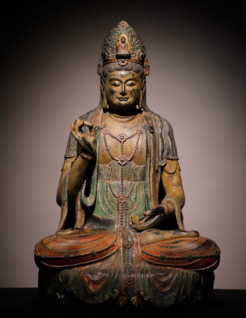 A Tang Dynasty bluestone painted Guanyin: Tang Dynasty bluestone painted Guanyin SIZE: H:105cm W:66cm T:53cm (The Dimensions Of All Batches Are Manually Measured.If You Need More Detailed Information, Please Contact Our Customer Service Befor