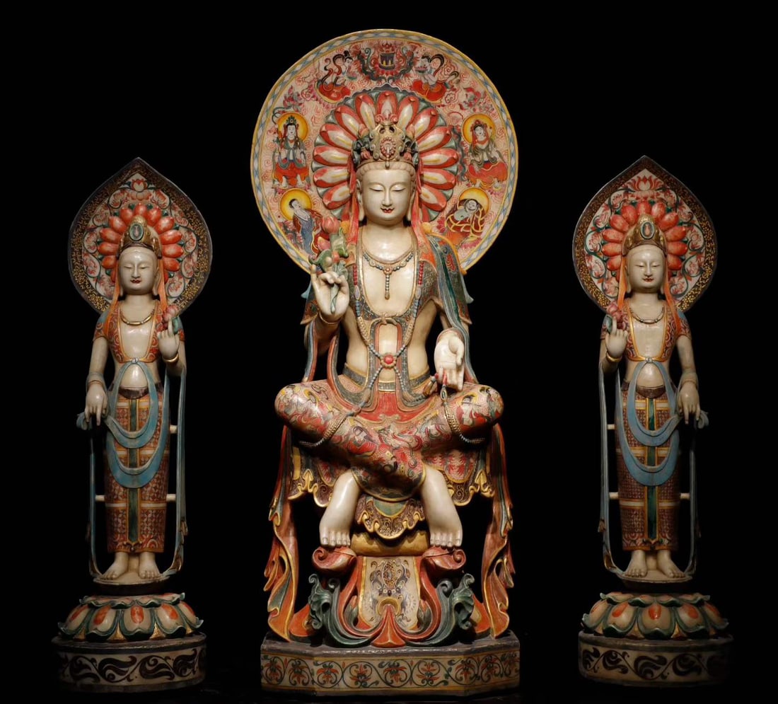 A set of Northern Qi white jade painted Guanyin, a set of main Guanyin: In the Northern Qi Dynasty, a set of Han white jade painted Guanyin was the main Guanyin SIZE: H: 123cm Base D: 36cm (The Dimensions Of All Batches Are Manually Measured.If You Need More Detailed Info