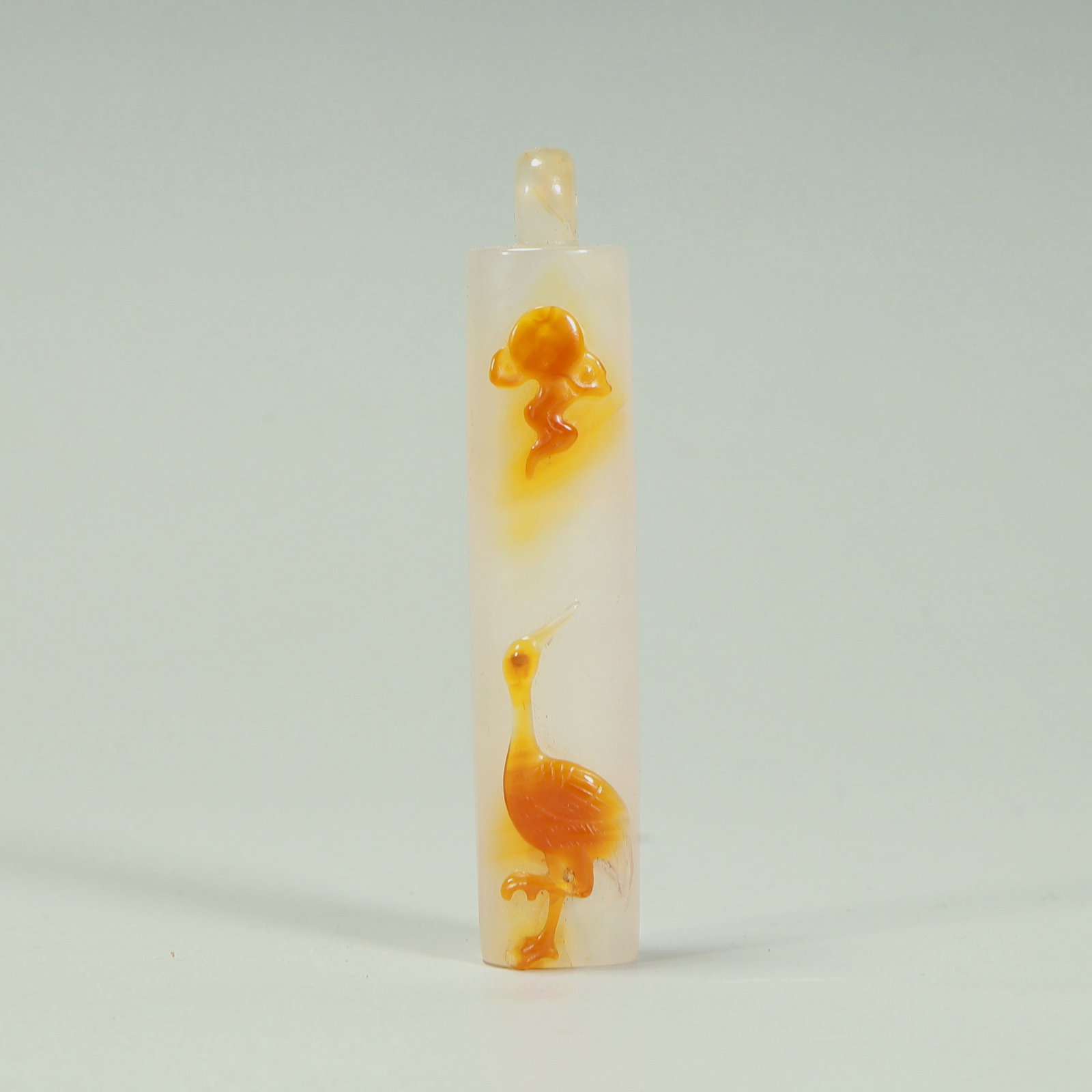A Qing Dynasty agate beautiful crane longevity feather pipe: Qing Dynasty agate pretty color crane longevity longevity feather pipe SIZE: H:6.5cm L:1.5cm W:1.4cm W:18.8g (The Dimensions Of All Batches Are Manually Measured.If You Need More Detailed Information,