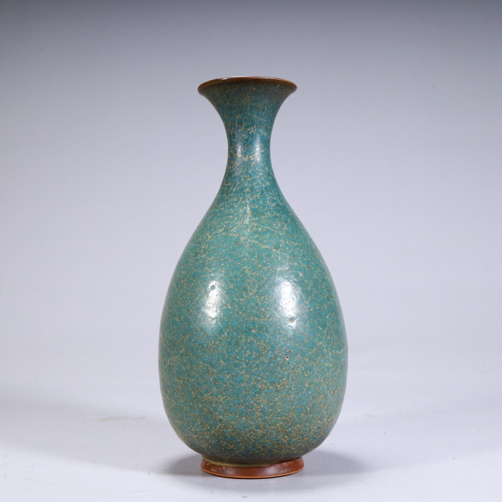 A Song Jun kiln jade pot spring vase (1 of 8)