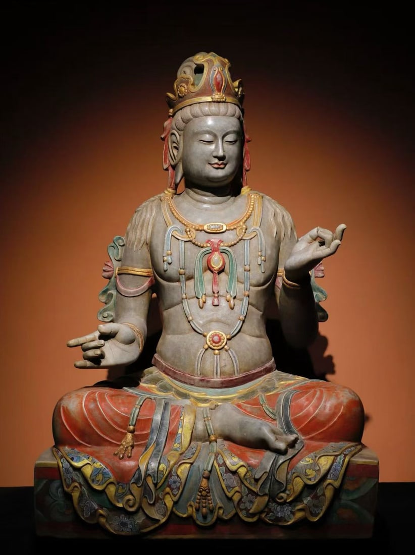 A piece of Tang Dynasty green and white jade painted Guanyin: Tang Dynasty blue and white jade painted Guanyin SIZE: H:116cm W:78cm T:60cm (The Dimensions Of All Batches Are Manually Measured.If You Need More Detailed Information, Please Contact Our Customer Ser