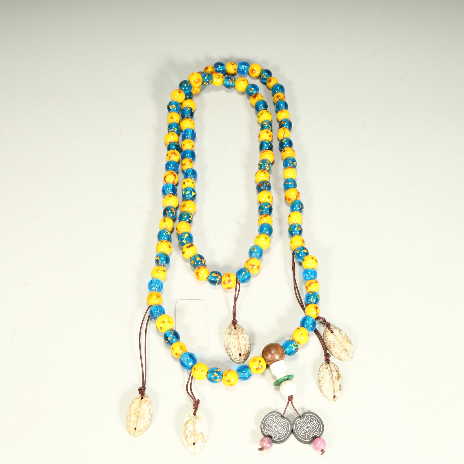 A late Qing glass bead with a long string of treasures: Late Qing glass beads with many treasures long strings SIZE: Bead D: 1cm W: 156g (The Dimensions Of All Batches Are Manually Measured.If You Need More Detailed Information, Please Contact Our Customer