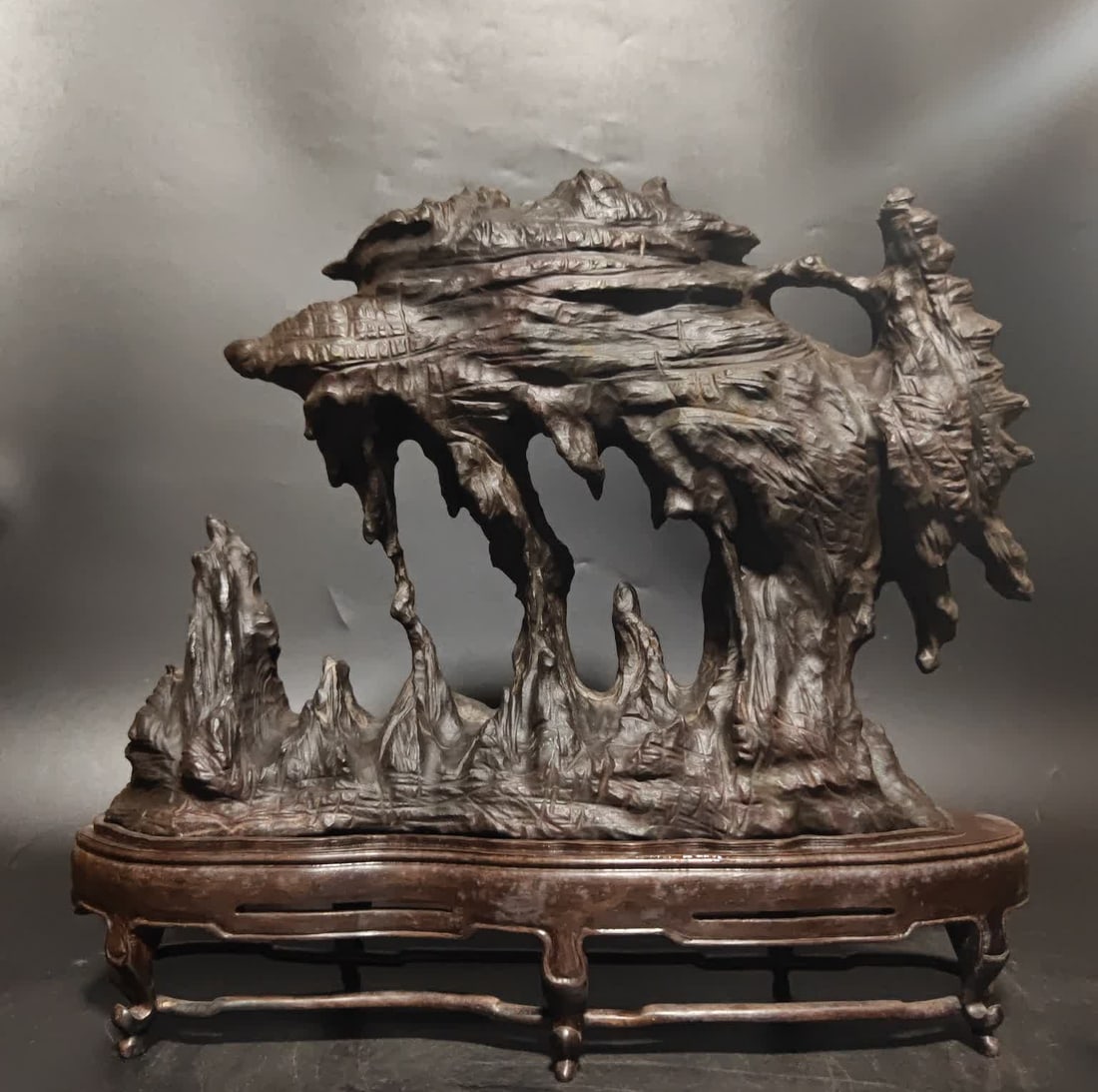 A Qing Dynasty Great Spiritual Bi Shishanzi Study Ornament: Qing Dynasty Great Lingbi Shishanzi study ornament SIZE: L: 48cm W: 12cm with base H: 42cm Total W: 16.5kg (The Dimensions Of All Batches Are Manually Measured.If You Need More Detailed Information, P