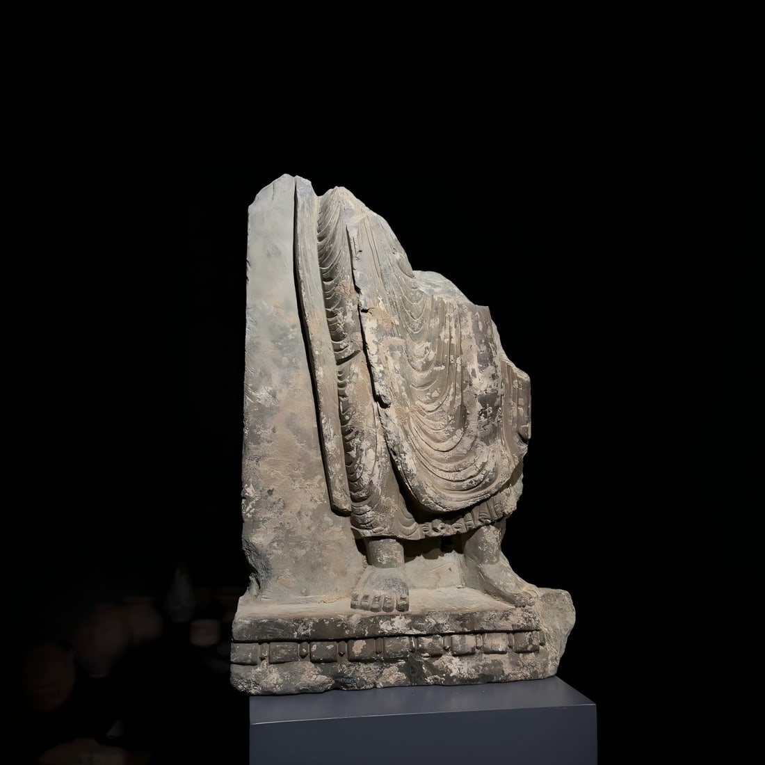 A piece of Kendra Cao Yi from the 2nd to 5th centuries AD comes out of the water: The Khandra Cao robe came out of the water SIZE: AAA (The Dimensions Of All Batches Are Manually Measured.If You Need More Detailed Information, Please Contact Our Customer Service Before Bidding.)