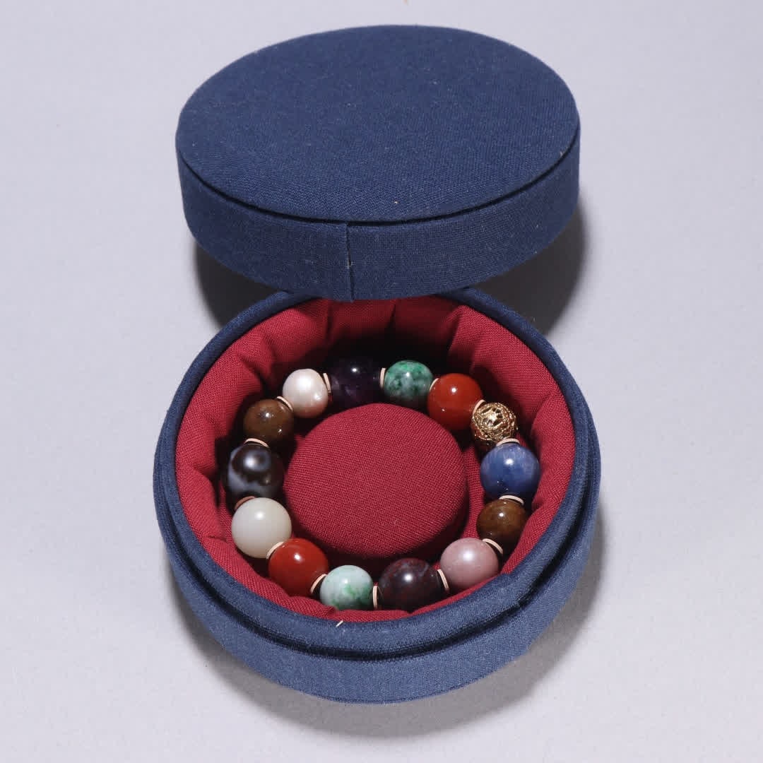 A Qing Dynasty Duobao bracelet (1 of 9)