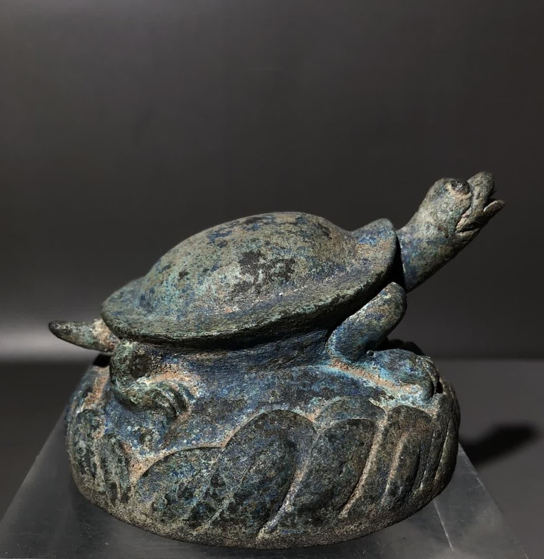 A turtle paper town from the Warring States period: Guizhi Town during the Warring States and Han period SIZE: L:10cm W:8.5cm H:6cm W:310g (The Dimensions Of All Batches Are Manually Measured.If You Need More Detailed Information, Please Contact Our Cu
