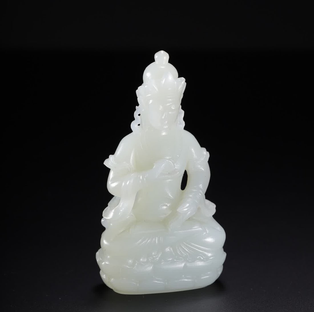 A Qing Dynasty Shoushan stone ox-horn frozen poetry seal and Hetian jade portable Buddha: Qing Dynasty Shoushan Stone Ox Horn Frozen Poetry and Prose Seal and Hetian Jade Portable Buddha SIZE: 7.2x3.8x2.0cm W:58.8g (The Dimensions Of All Batches Are Manually Measured.If You Need More