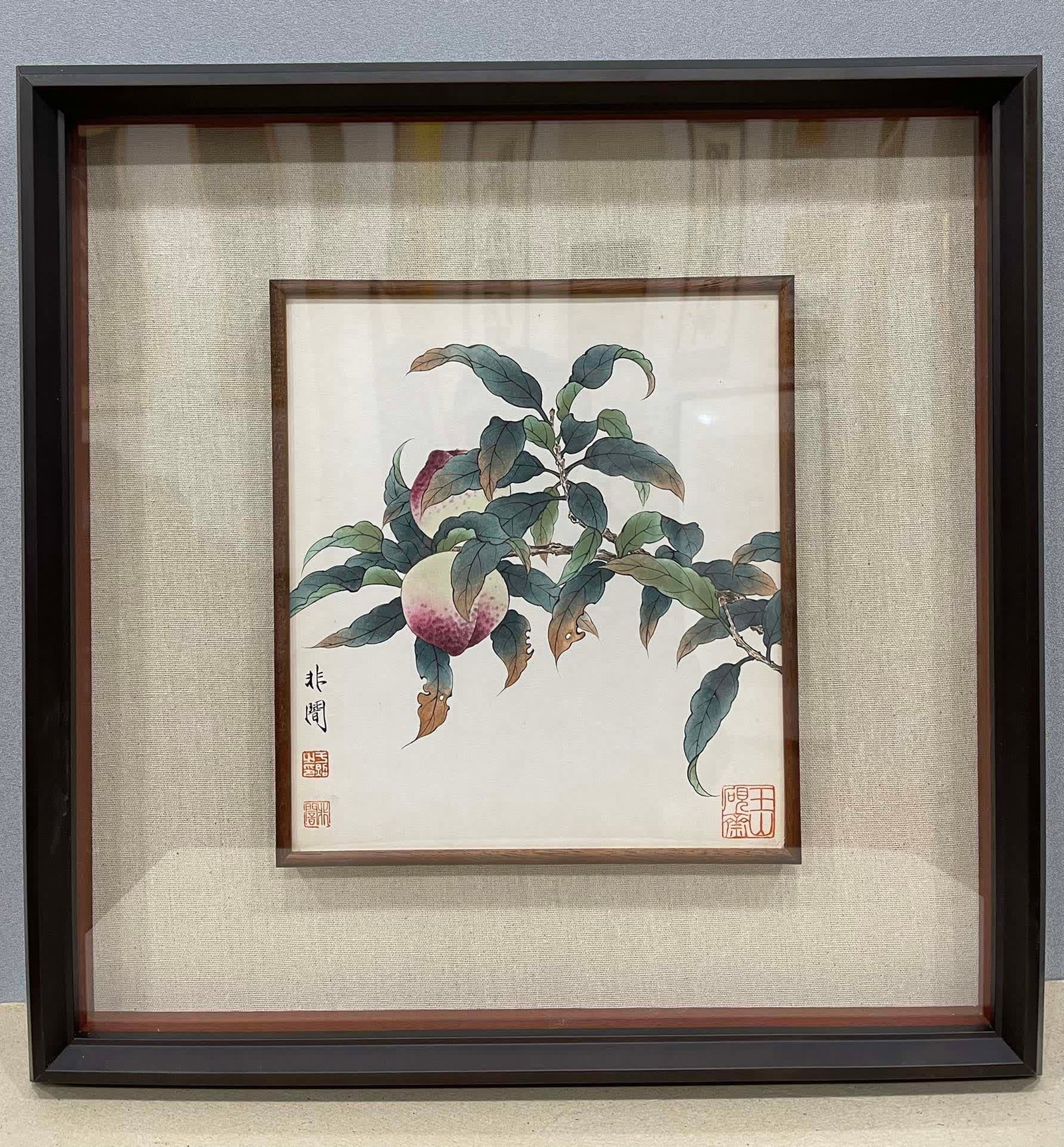 One piece of Yu Feian paper flower and fruit painting: Yu Fei'an paper flower and fruit picture frame SIZE: Painting Core 24x27cm, Frame 48x48cm (The Dimensions Of All Batches Are Manually Measured.If You Need More Detailed Information, Please Contact Our