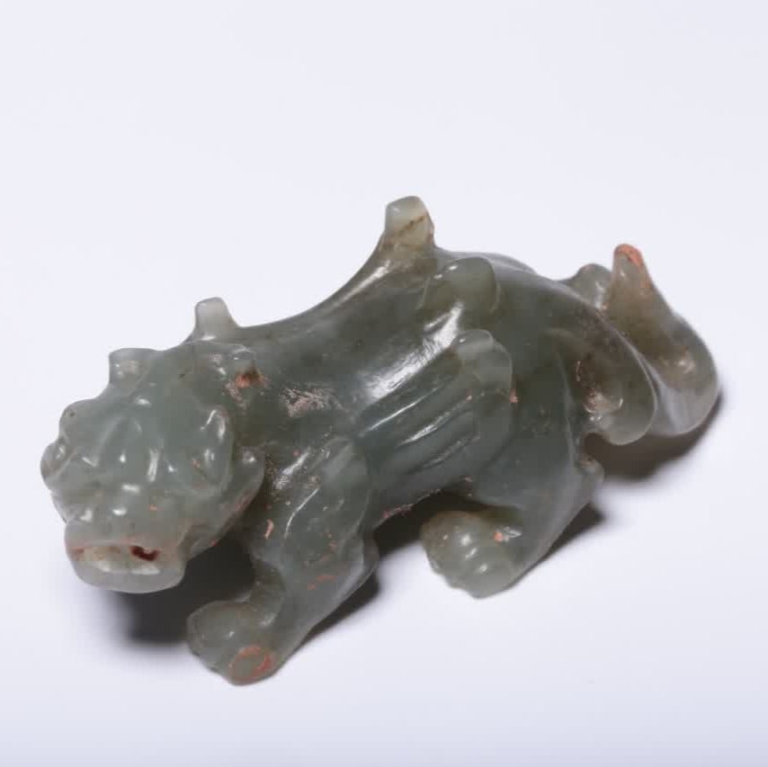A Ming dynasty Hetian jade Tianlu piece: Ming Dynasty Hetian Yutianlu Ware SIZE: H:2cm L:5cm W:2.3cm W:19g (The Dimensions Of All Batches Are Manually Measured.If You Need More Detailed Information, Please Contact Our Customer Service Before