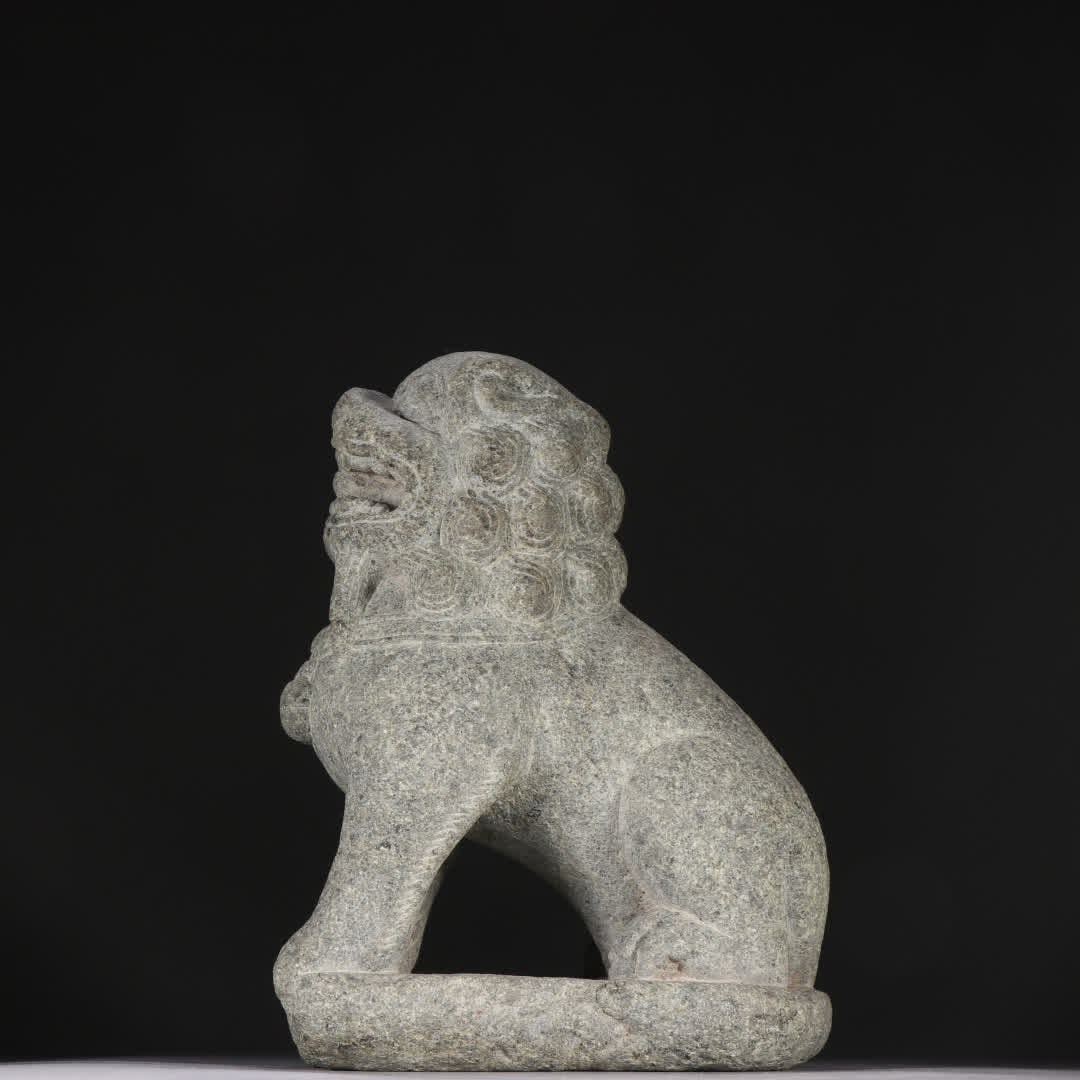 A Qing dynasty stone lion ornament on the desk: Qing Dynasty: Stone Lion Ornament on the Desk SIZE: H:20.5cm W:15.2cm W:3530.2g (The Dimensions Of All Batches Are Manually Measured.If You Need More Detailed Information, Please Contact Our Customer