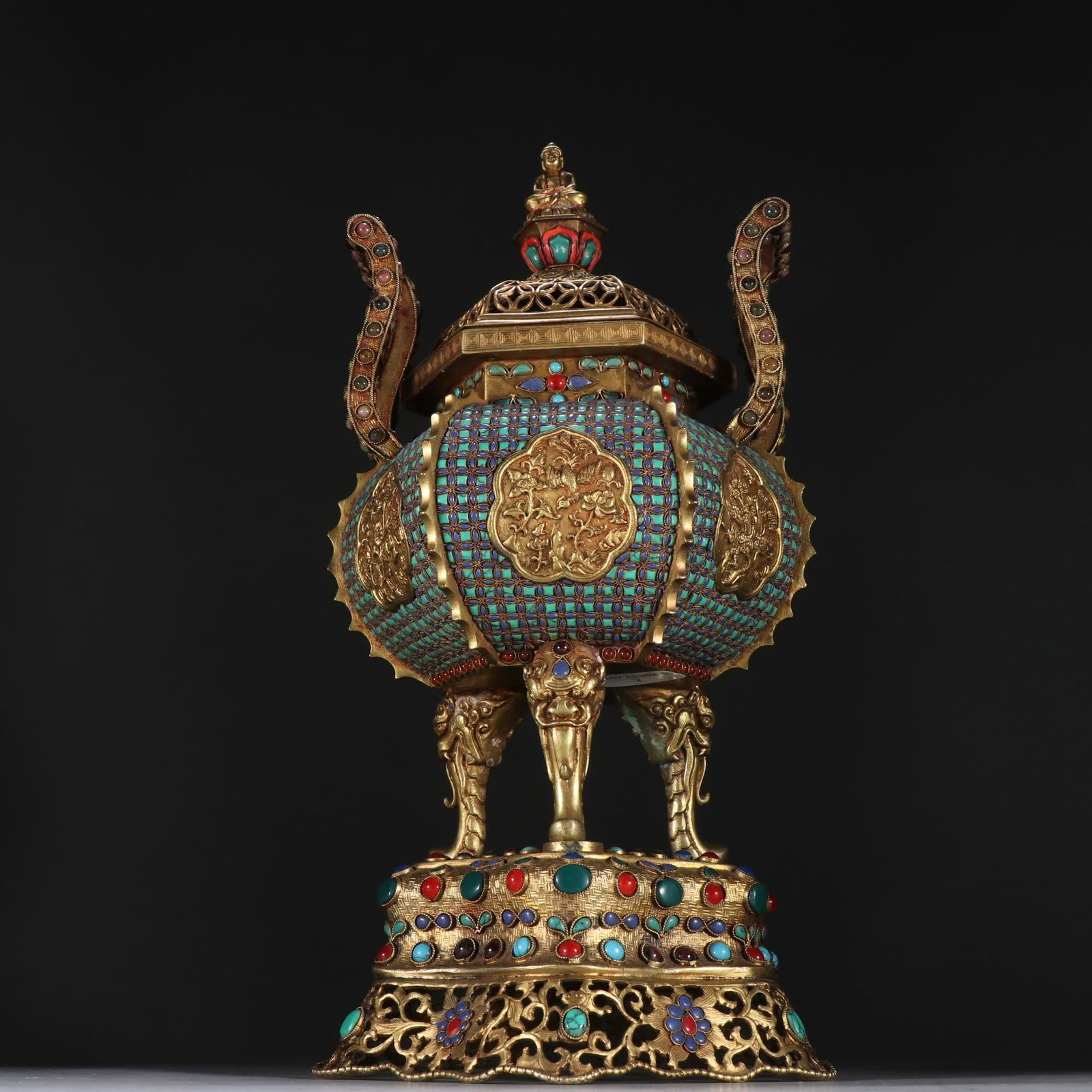 A Qing dynasty bronze gilt inlaid with three legs of incense burner: Qing Dynasty: Bronze gilt inlaid with three legs of incense burner SIZE: H:31.5cm W:14cm W:2475.3g (The Dimensions Of All Batches Are Manually Measured.If You Need More Detailed Information, Please