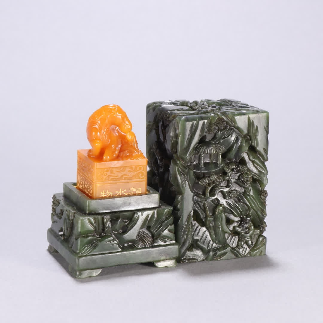 One set of Qing dynasty Tianhuang stone gold-painted horse-knob seal with jade landscape figure seal (1 of 9)