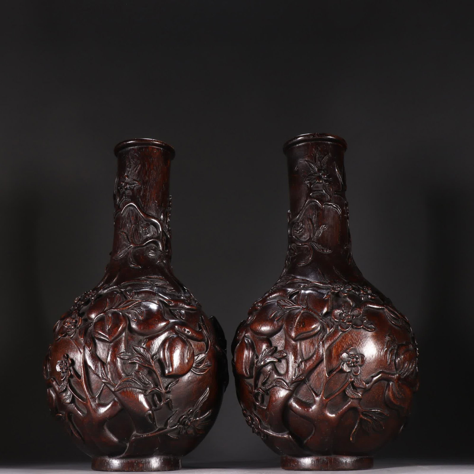 One pair: Qingchenxiang longevity peach pattern (1 of 9)