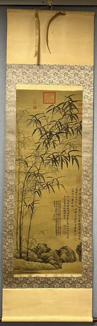 A silk bamboo painting by Wang Meng: Wang Meng made a silk edition SIZE: 42x113cm (The Dimensions Of All Batches Are Manually Measured.If You Need More Detailed Information, Please Contact Our Customer Service Before Bidding.)