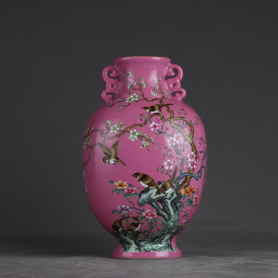 One Qing Dynasty Qianlong rouge red bird-and-flower double-handled vase: Qing Qianlong Rouge Red Flower-and-Bird Double-handled Vase SIZE: H:25.5cm Belly diameter 16cm (The Dimensions Of All Batches Are Manually Measured.If You Need More Detailed Information, Please Contac