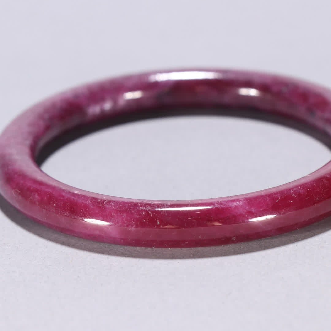 A clear ruby bracelet - 2