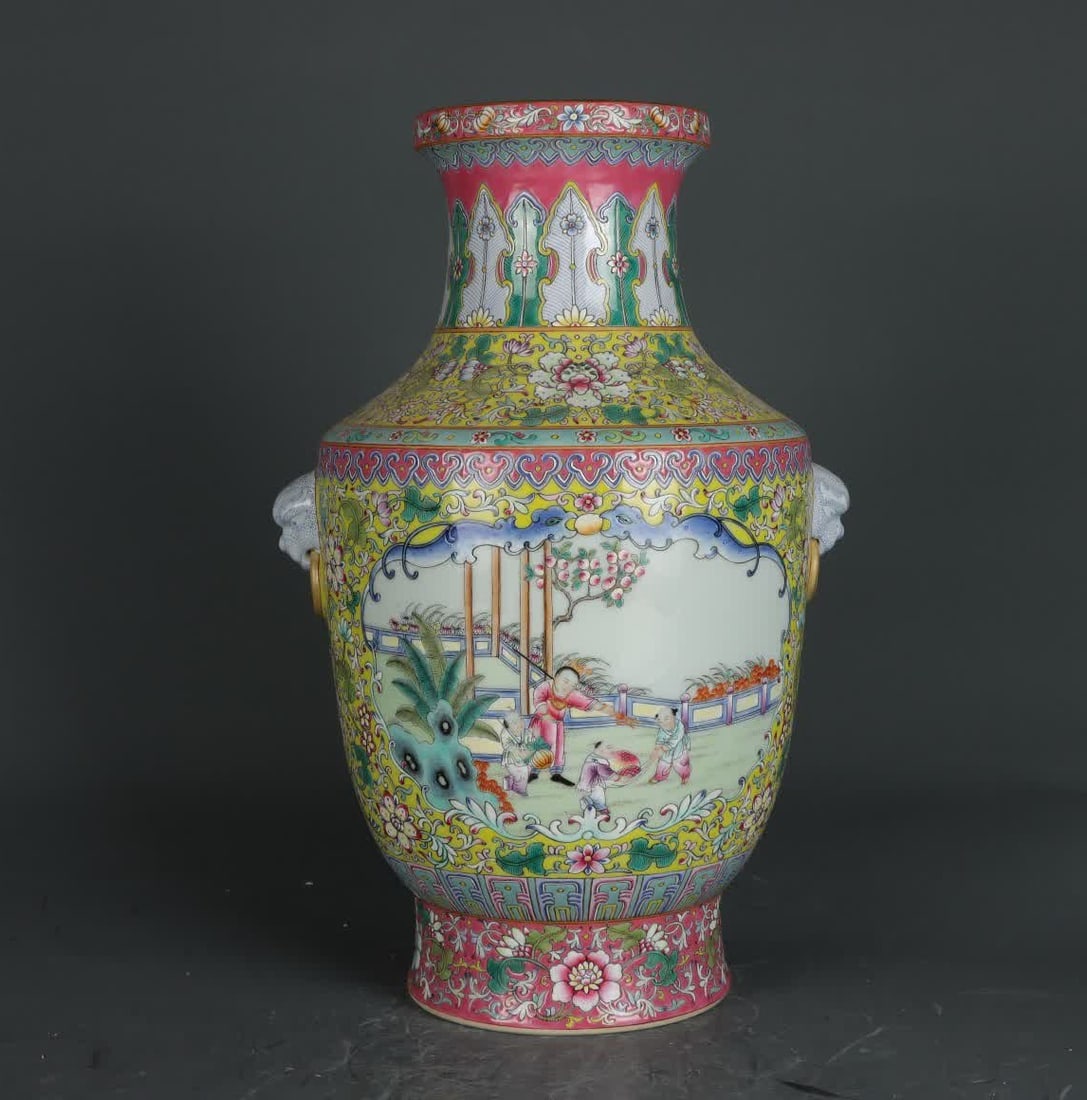 A Qing Dynasty Qianlong period yellow background window figure with gold-painted double-handled: Qing Dynasty Qianlong period, yellow background window figure, gilded double-handled square-shouldered vase SIZE: H:42cm Belly diameter 26cm (The Dimensions Of All Batches Are Manually Measured.If