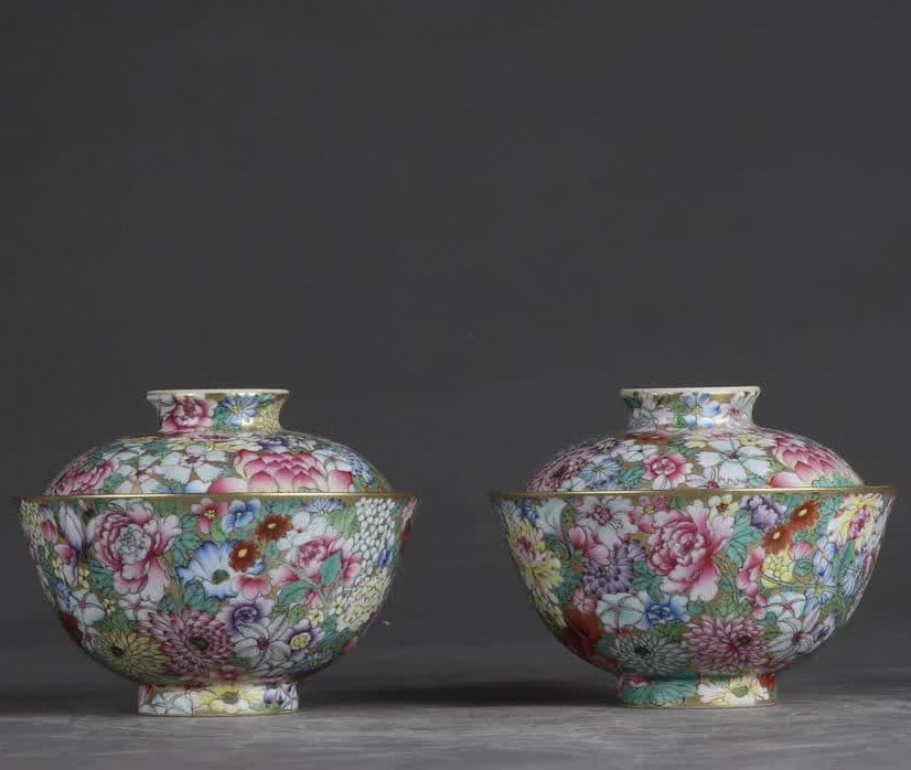A Qing Qianlong period enamel and gold-painted gaiwan with ten thousand floral patterns: Qing Qianlong period enamel and gold-painted gaiwan with myriad floral patterns SIZE: H:8.8cm D:11cm (The Dimensions Of All Batches Are Manually Measured.If You Need More Detailed Information, Please