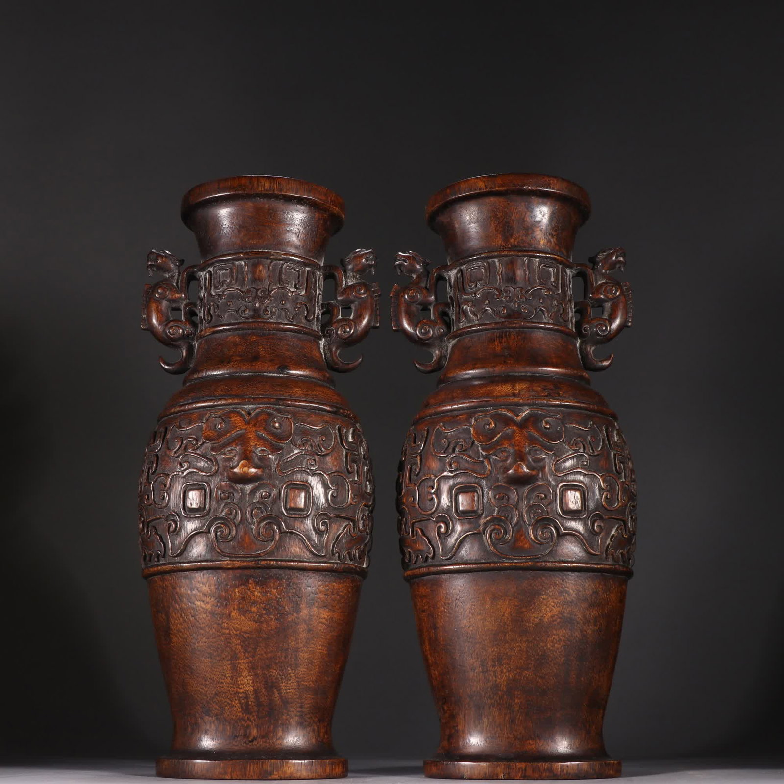 One pair: Qingchenxiang Beast-Face Pattern Double Dragon Ear Vase: A pair of qingchenxiang animal-face double-dragon ear vases SIZE: H:29.5cm W:12.5cm Single W:420g (The Dimensions Of All Batches Are Manually Measured.If You Need More Detailed Information, Please Con