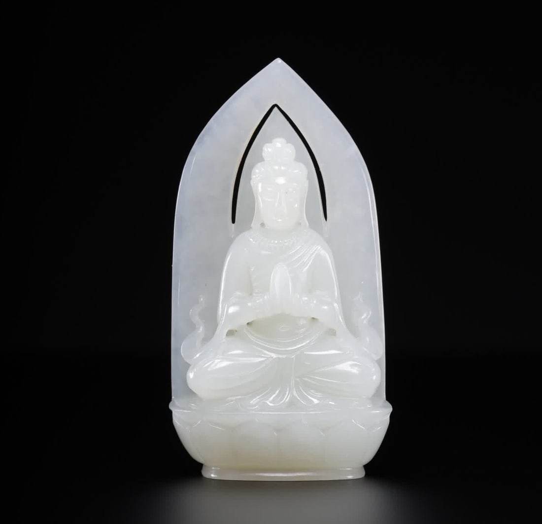 A Qing Dynasty Shoushan stone ox-horn frozen poetry seal and Hetian jade portable Guanyin (1 of 9)