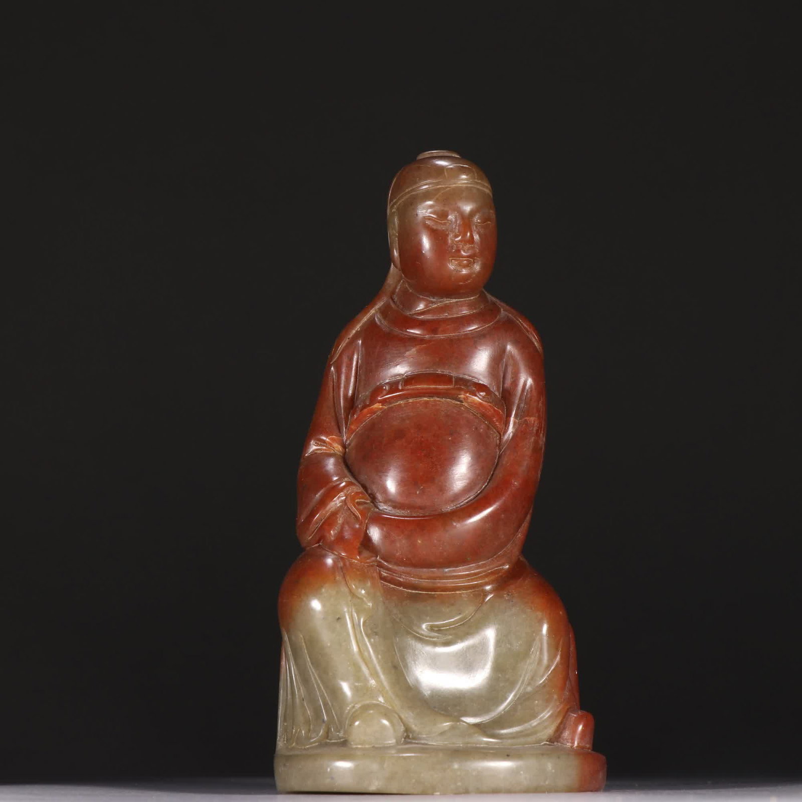A seated figure on Shoushan stone: Stone statue of a person at Shoushan SIZE: H:15cm W:7.3cm W:71g (The Dimensions Of All Batches Are Manually Measured.If You Need More Detailed Information, Please Contact Our Customer Service Before B