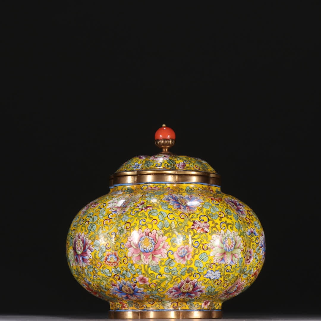 A Qing dynasty copper lidded jar with gilded enamel entwined lotus patterns (1 of 9)