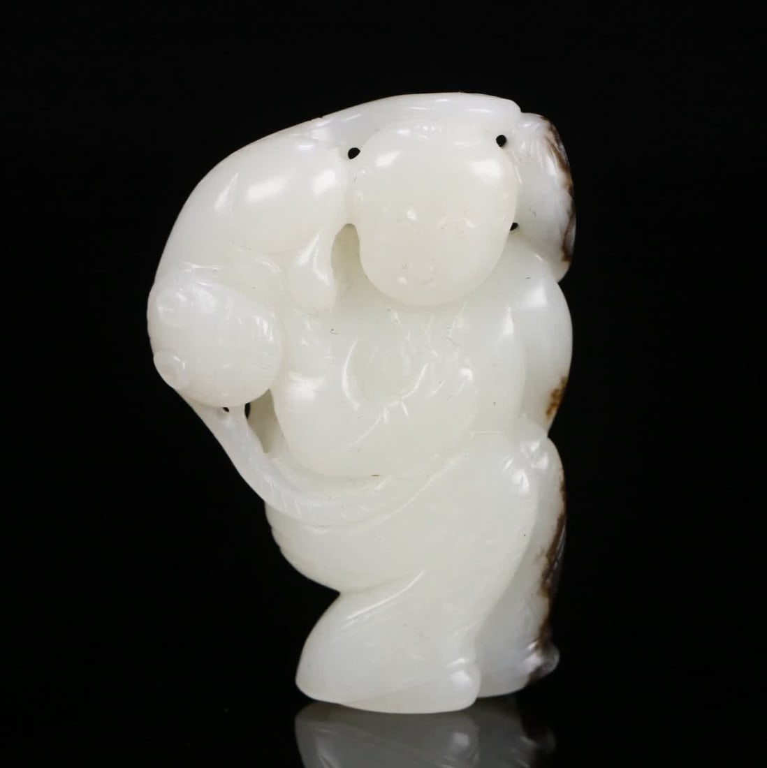 A Qing Dynasty Hetian jade seed jade child carving: A Qing Dynasty Hetian jade seed jade child carving SIZE: 6.3x4.3x1.4cm W:59.3g (The Dimensions Of All Batches Are Manually Measured.If You Need More Detailed Information, Please Contact Our Customer S