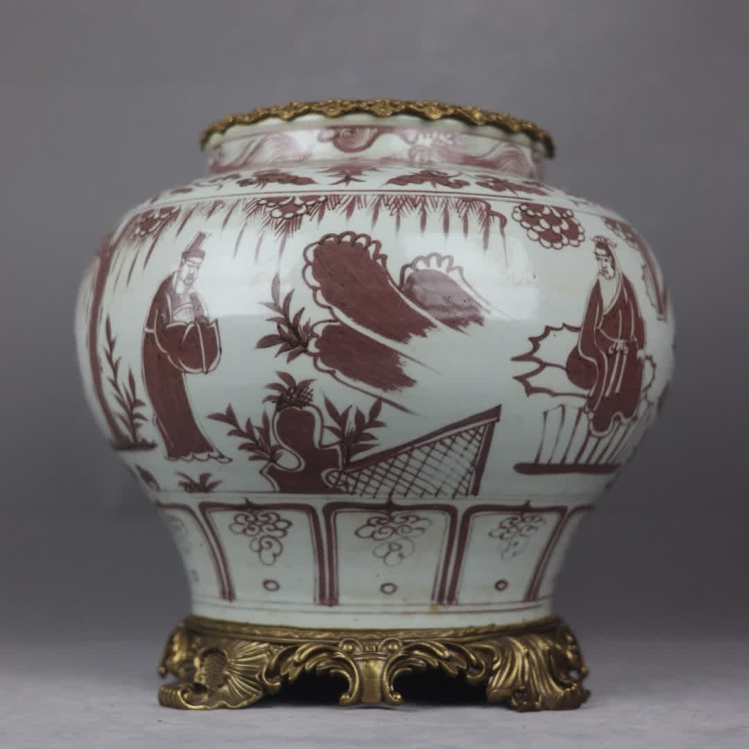 A Yuan blue-and-white jar with copper rim featuring figures: Yuan blue-and-white figurine with copper rim SIZE: H:34cm Mouth D:22cm D:30cm Base diameter 25cm (The Dimensions Of All Batches Are Manually Measured.If You Need More Detailed Information, Please Cont