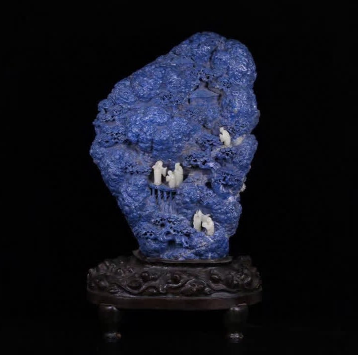 A late Qing dynasty lapis lazuli inlaid with Hetian jade, featuring figures and stories of mountain: Late Qing dynasty lapis lazuli inlaid with Hetian jade, character story mountain ornaments SIZE: Total H: 64cm, Net H: 48x34x19cm, W: approx. 50kg (The Dimensions Of All Batches Are Manually Measured.